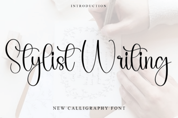 Stylist Writing: A Festive Typeface for Holiday Magic